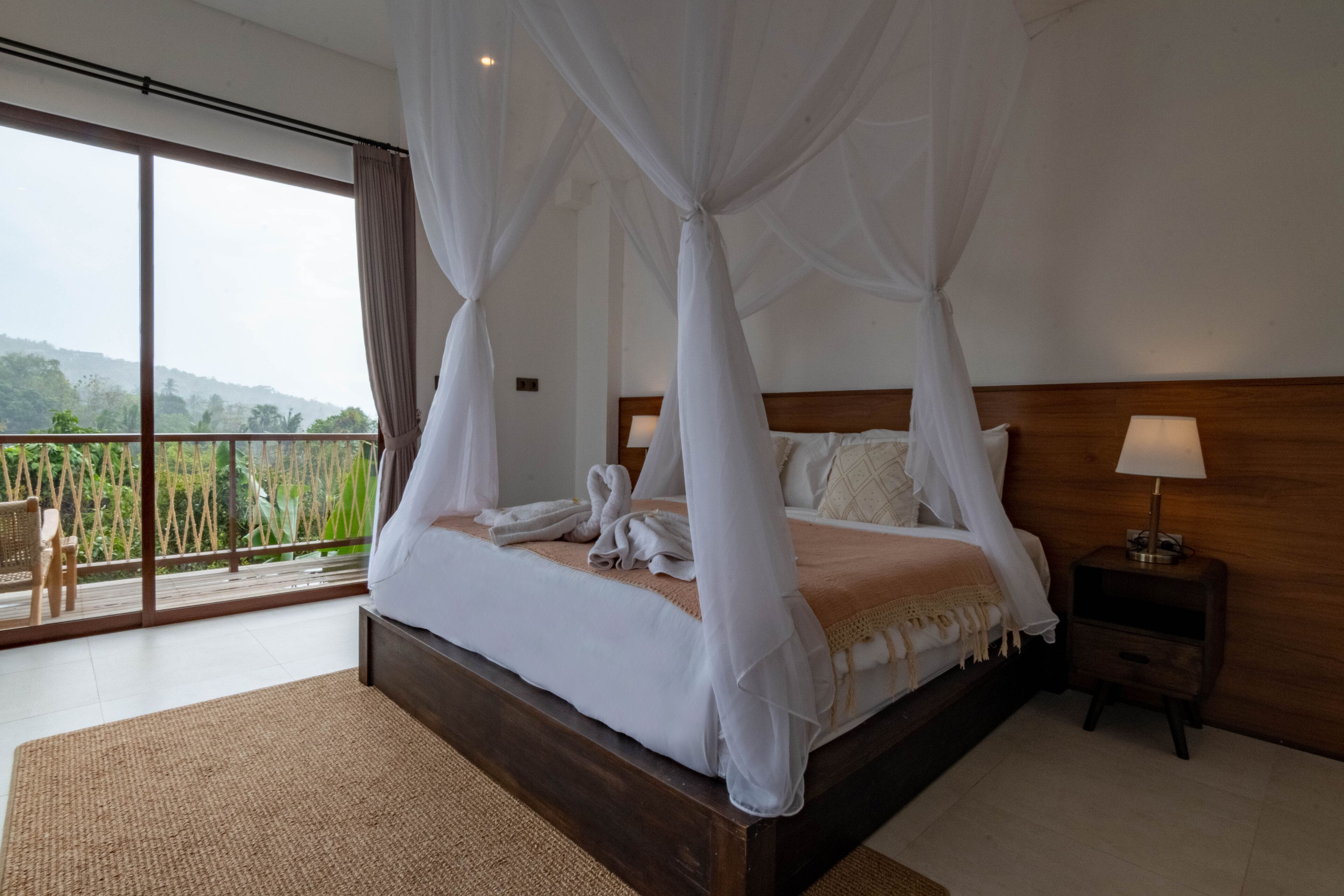 Standard Villa, 1 Queen Bed | Free WiFi, bed sheets