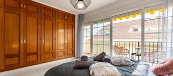 3Bd townhouse Jacuzzi , Sea view , pool , private garage