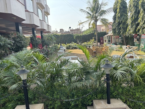 Hotel Maya International