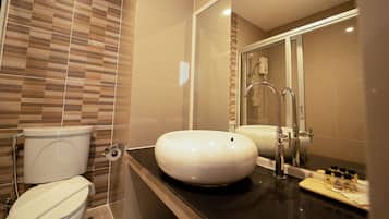 Shower, towels, soap, shampoo