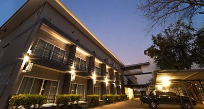 B2 Nakhon Sawan Boutique & Budget Hotel
