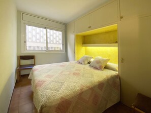 3 bedrooms, desk, iron/ironing board, WiFi - Sant Marc by Interhome (Playa de Aro)