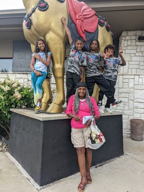 Lobby - 6bed 6bath 2800 sqft vacation rental. Fire EMS Military discounts near Orlando (Haines City)