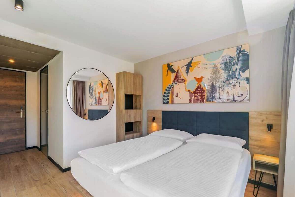Doppelzimmer, Nichtraucher (French Bed)