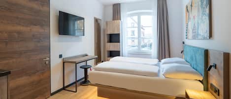 1 bedroom, blackout curtains, soundproofing, free WiFi