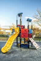 Área de juegos infantiles al aire libre
