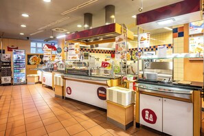 ساحة الطعام