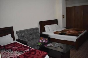 Standard Twin Room | Free WiFi