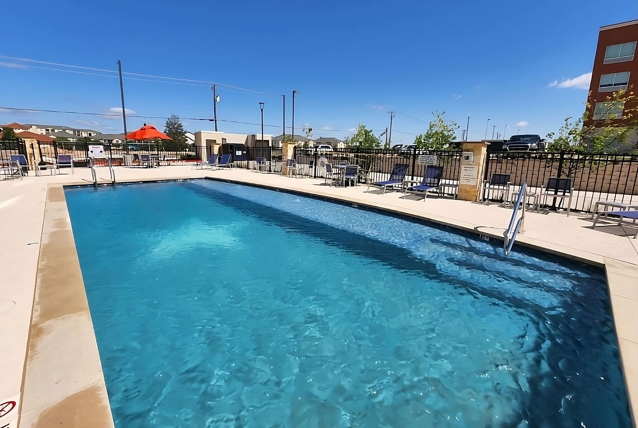 Minutes Away from Hanging Rock Park! 2 Units w/ Free Breakfast & Parking!