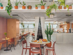 Bar (on property) - Hôtel Vertime (Les Sables-d'Olonne)