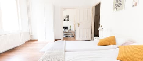 2 bedrooms, iron/ironing board, WiFi, bed sheets