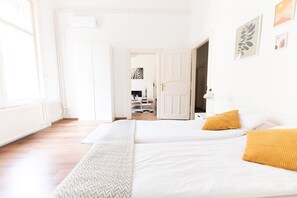 2 chambres, fer et planche à repasser, Wi-Fi, draps fournis
