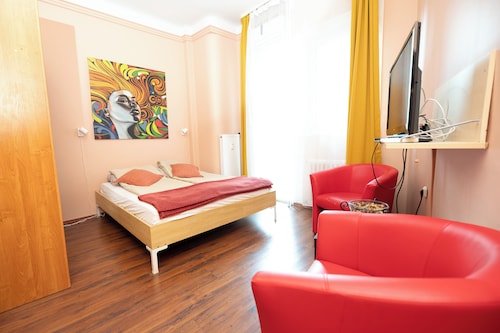 Danube Dwelling Asboth 19-2