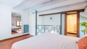 2 camere, una scrivania, Wi-Fi gratuito, lenzuola