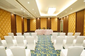 Banquet hall - IRA By Orchid Noida (Noida)