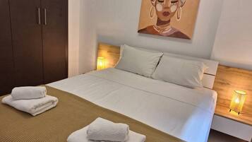 Family Apartment | 2 bedrooms, desk, laptop workspace, blackout drapes
