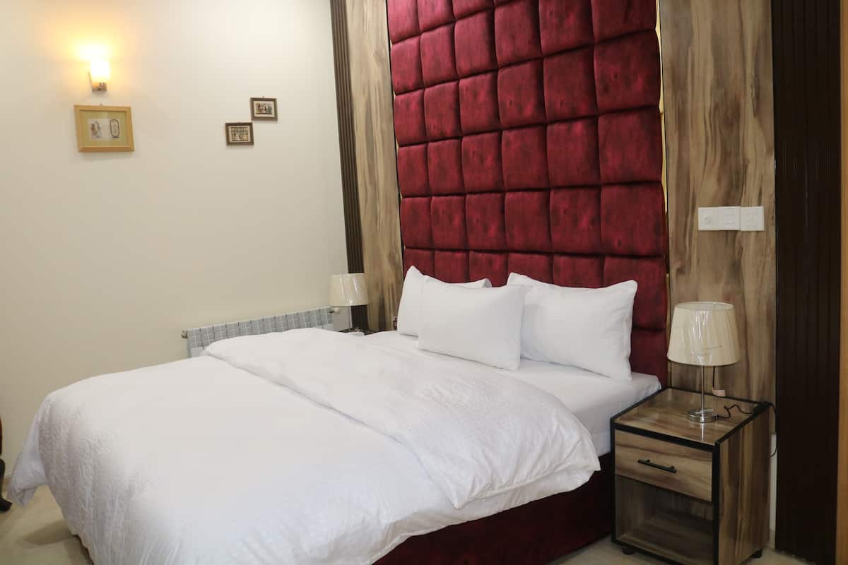 Deluxe kamer | 1 slaapkamer, een kluis op de kamer, geluiddichte muren, gratis wifi