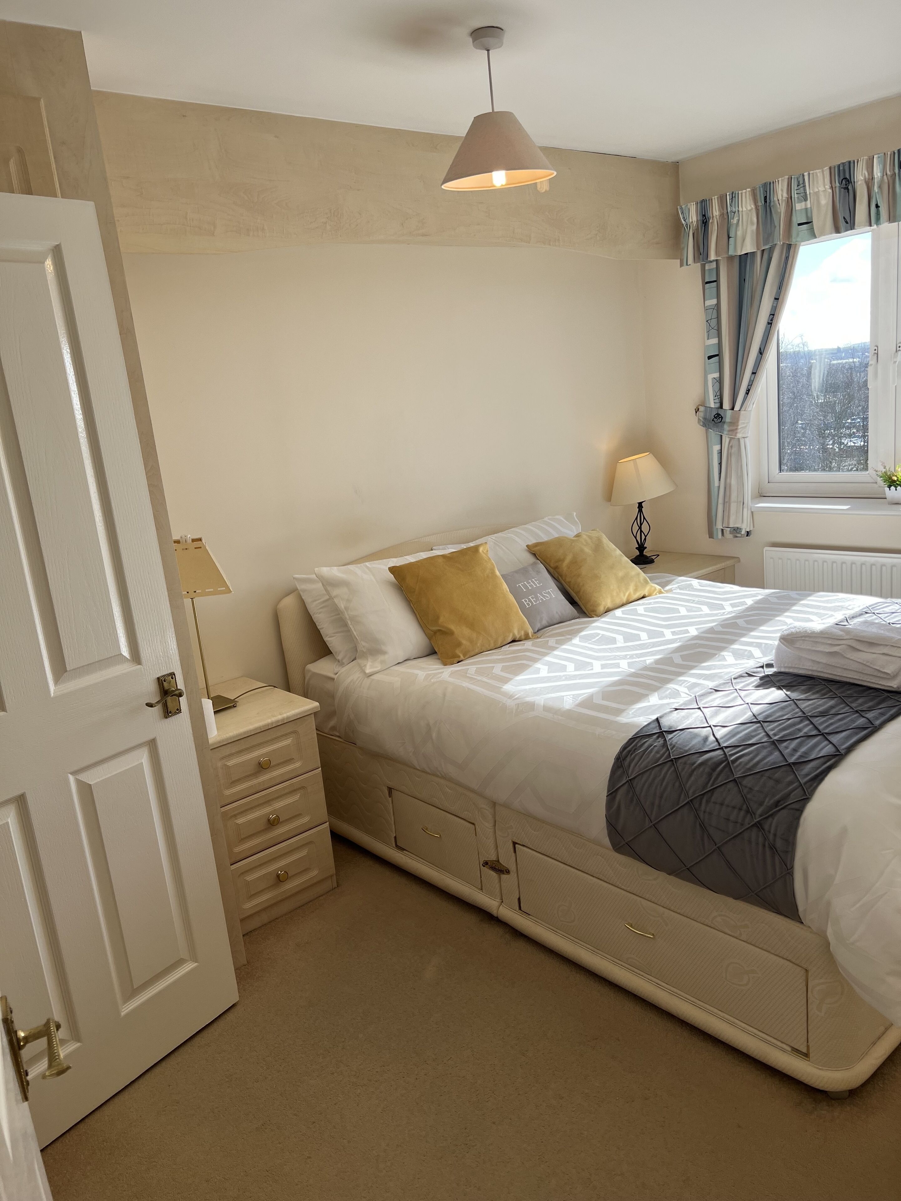 3 bedrooms, free WiFi, bed sheets