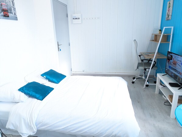 1 bedroom, desk, soundproofing, iron/ironing board