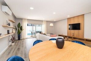 TV
