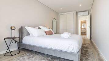 3 bedrooms, iron/ironing board