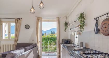 Pianello Charming Lake View