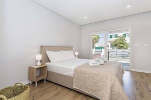 3 bedrooms, iron/ironing board