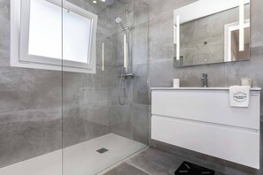 Dusche, Haartrockner