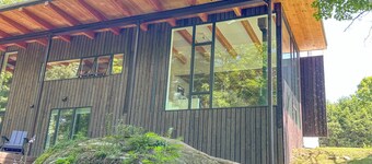 Stunning Modern Retreat Overlooking The Mad River