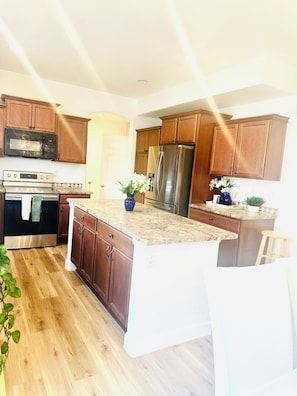 Microwave, oven, stovetop, dishwasher