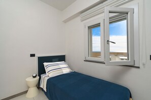 4 makuuhuonetta, ilmainen Wi-Fi, vuodevaatteet