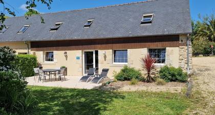 Gîte Isatis "entre terre et mer" (between land and sea)