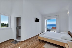 4 Schlafzimmer, Bügeleisen/Bügelbrett, kostenloses WLAN, Bettwäsche
