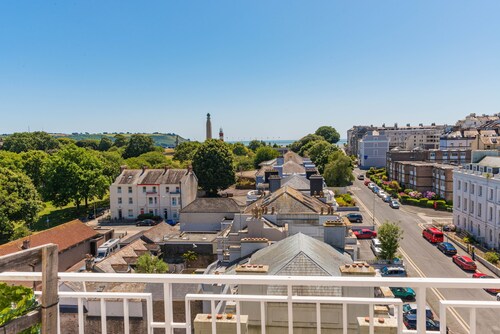 Superior Sea View Apartment