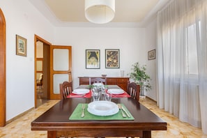 Apartment | Dining room