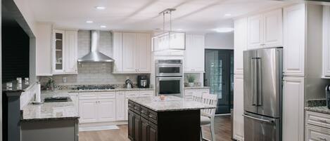 Microwave, oven, stovetop, dishwasher