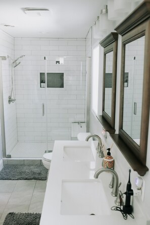 Hair dryer, towels, soap, shampoo