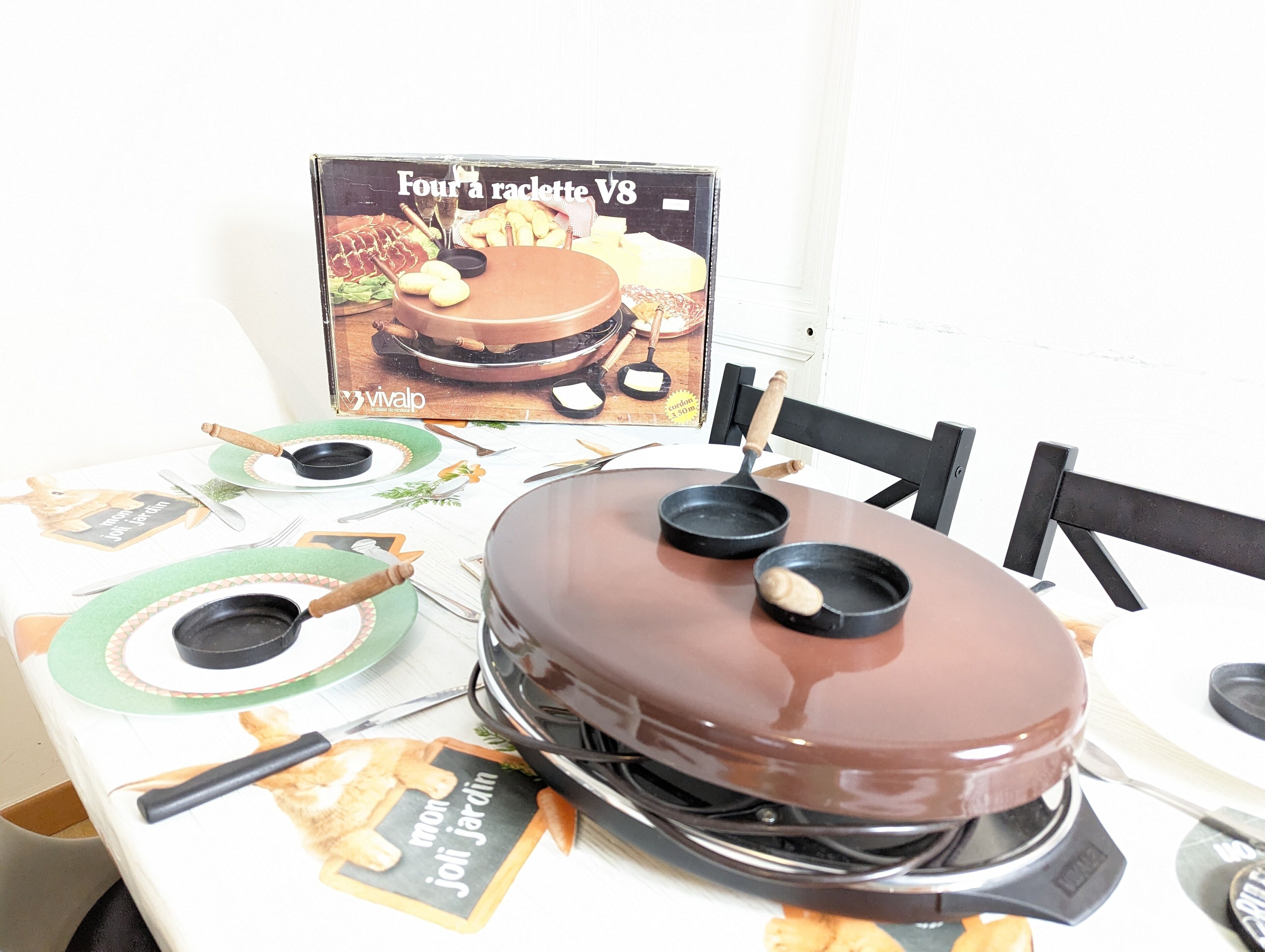 家庭聯排別墅 | 起居區 | 32-吋平面電視、有線頻道、電視、Netflix