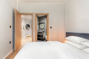 2 bedrooms, hypo-allergenic bedding, free WiFi, bed sheets - Estelle by halu! Elegant 2BD apartment (Thessaloniki)