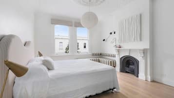 3 bedrooms, iron/ironing board, travel cot, WiFi