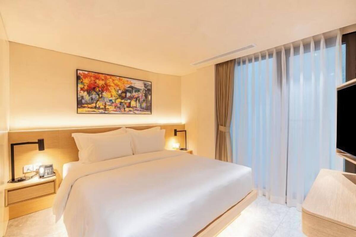 Ropa de cama de alta calidad, edredones de plumas, escritorio