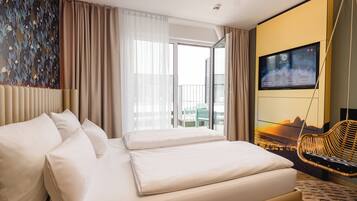 1 bedroom, hypo-allergenic bedding, in-room safe, laptop workspace