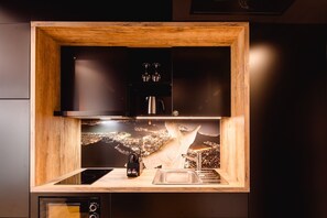 Hypo-allergenic bedding, in-room safe, desk, blackout drapes - Rioca Frankfurt Posto 7 (Frankfurt)