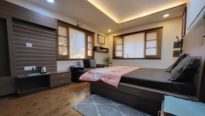 4 間睡房、房內夾萬、熨斗/熨衫板、Wi-Fi