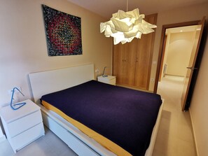 2 bedrooms, wheelchair access - Seaside Apartment with Terrace, Parking, Pet-Friendly, 2 Bedrooms - Llançà (Llançà)