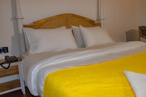 Iron/ironing board - Hotel El Castello (Leh)