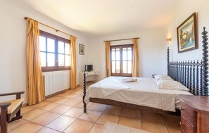 5 chambres, lit parapluie, Wi-Fi gratuit, draps fournis