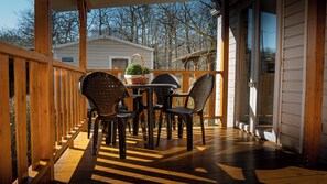 Superior Bungalow | Terrace/patio - Camping Etxarri (Etxarri-Aranatz)