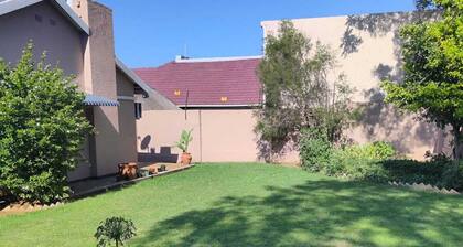 Vocational cottage in roseacres for tourists and adventurers. Stay with families