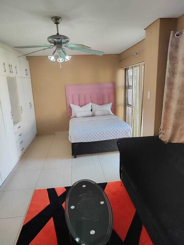 Vocational cottage in roseacres for tourists and adventurers. Stay with families